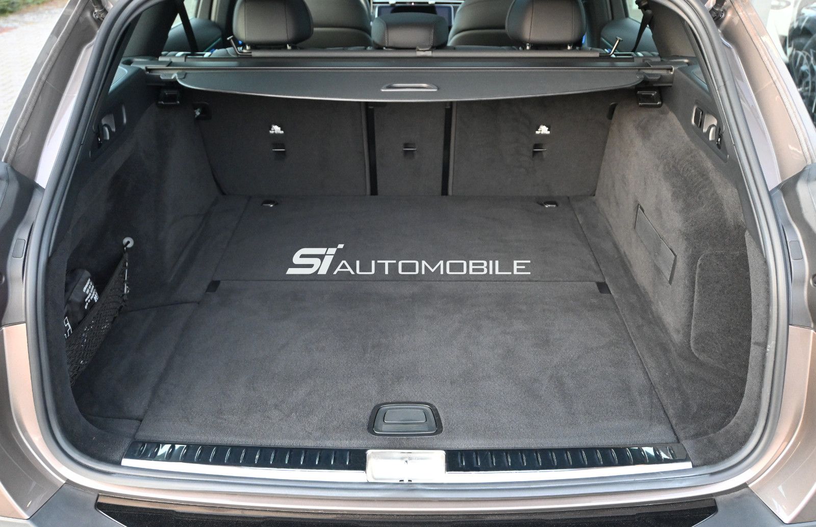 Fahrzeugabbildung Mercedes-Benz E 220 d 4M T All-Terrain °PANO°SITZKLIMA°STANDHZ