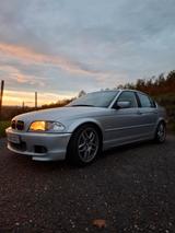 BMW 330i - - BMW 330 aus 2001: 330i