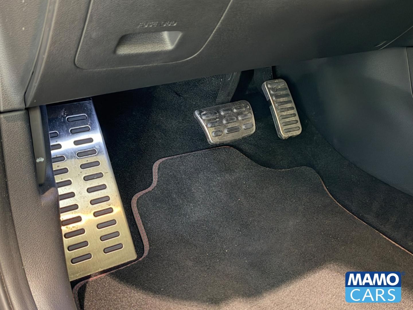 Kia Ceed GT 1.6 T-GDI ACC/BLIS/JBL/4xSHZ/LHZ/CAM/MEM