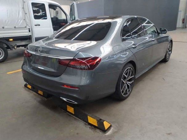 Fahrzeugabbildung Mercedes-Benz E 220 d AMG NIGHT+BURM+PANO+DISTR+HUD