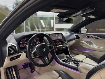BMW M850 - 11