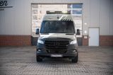Mercedes-Benz Sprinter 319 CDI Monster Van STRIPED MONSTER - Mercedes-Benz 319