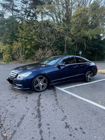 Mercedes-Benz E 350 CDI Coupe AMG-Line