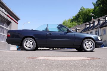 Mercedes-Benz E 200 Cabrio*W124,Automatic,Sitzheizung,Tempomat