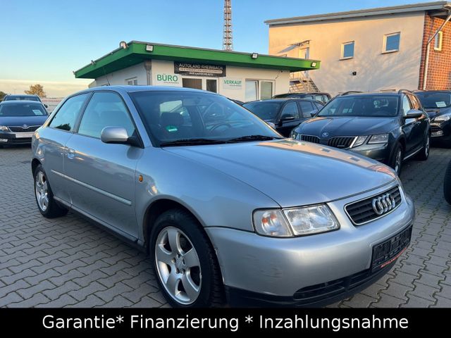 Audi A3  5V  1.8 / Automatik/ Schiebedach