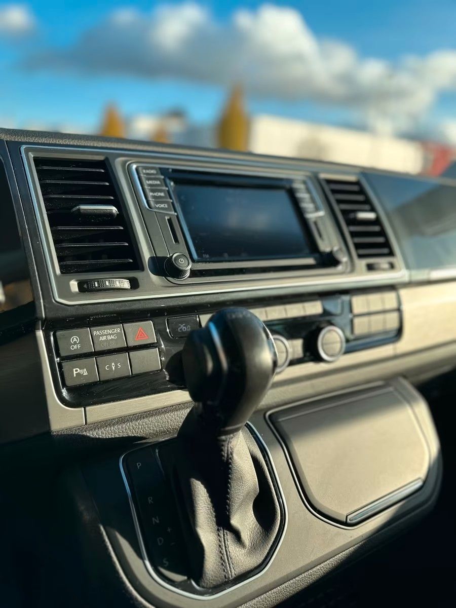 Fahrzeugabbildung Volkswagen T6 California Beach - Automatik + Schlafdach -