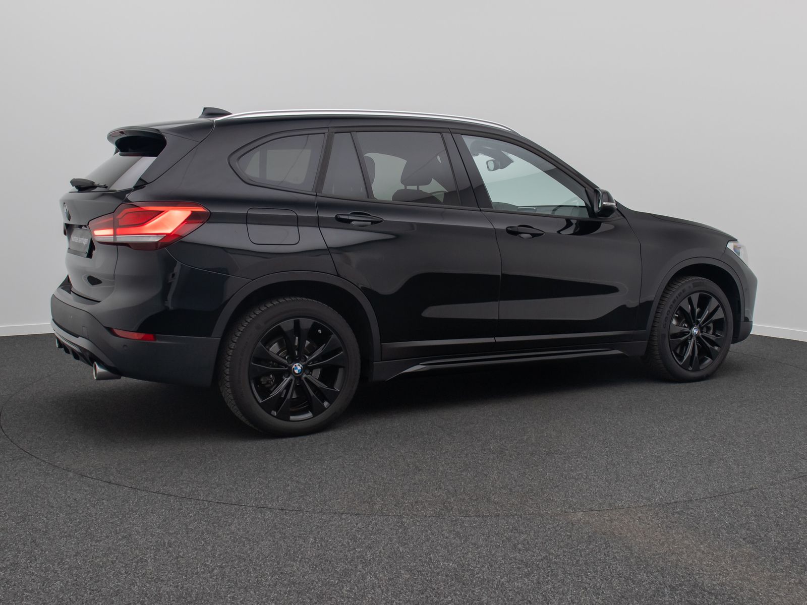 Fahrzeugabbildung BMW X1 xD20i Sport Line Panorama Parkassist DAB HiFi
