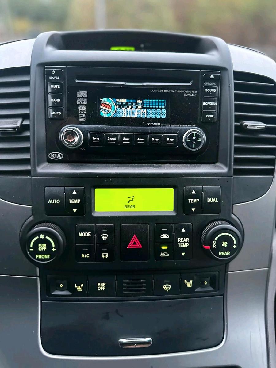 Kia Carnival 2009 — photo 13