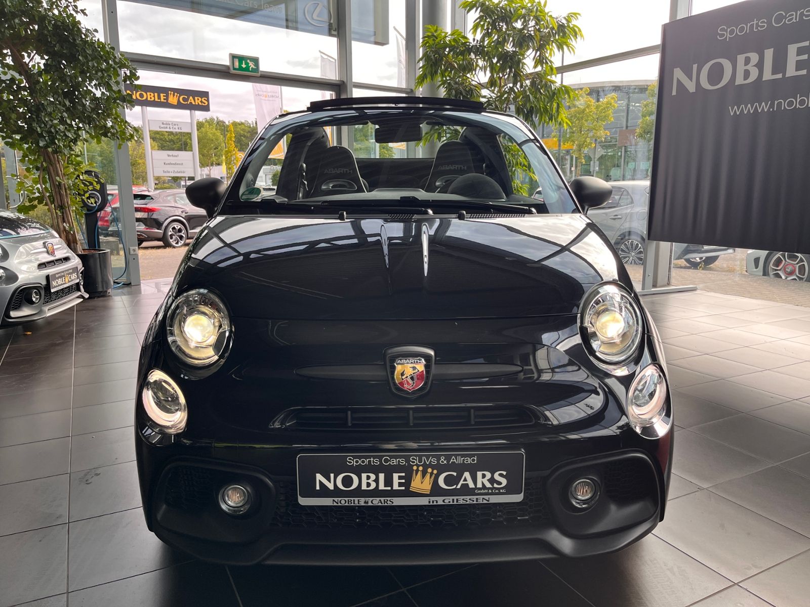 Fahrzeugabbildung Abarth 595C Competizione XENON NAVI ALU