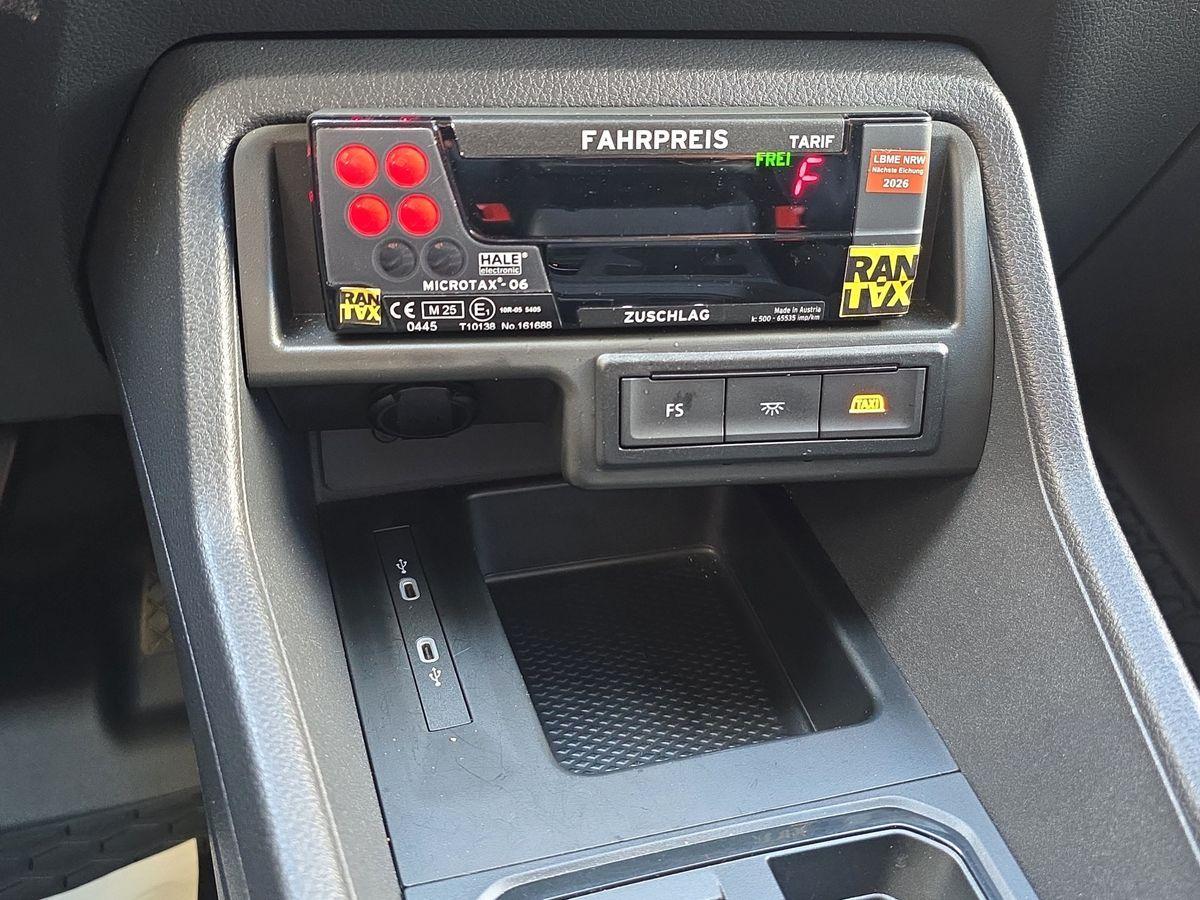 Volkswagen Caddy Maxi TDI DSG TAXI 7-SITZ ACC LED LEDER PDC