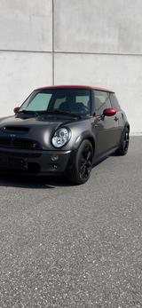 MINI Cooper S Coupé - graue MINI Cooper S Coupé