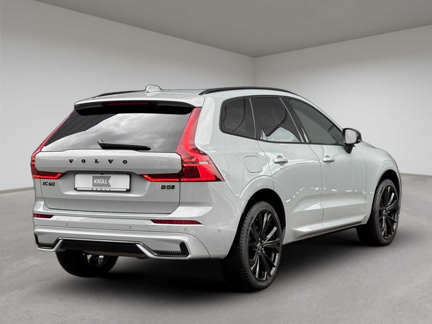 Volvo XC60 B5 B AWD Plus Black Edition imagem 2