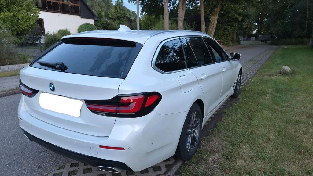 Image of BMW 520