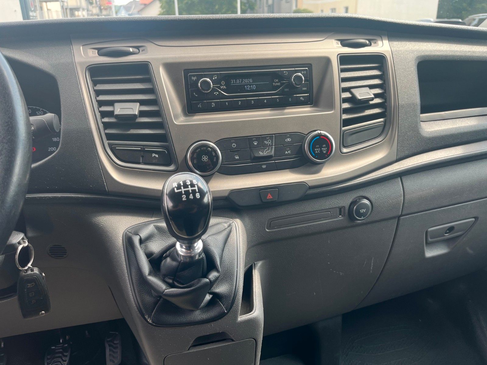 Fahrzeugabbildung Ford Transit Custom Kasten 300 L2 Trend