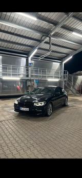 BMW 530d Sportline |  8x Bereift 19 Zoll - BMW 530 mit Diesel-Antrieb: Schwarz, Standheizung, Limousine