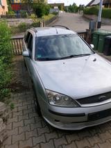 Ford Mondeo Ghia 1,8 - Ford Mondeo aus 2003: Kombi