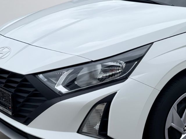 Fahrzeugabbildung Hyundai i20 FL (MY25) 1.2 Benzin (79 PS)  Select Navi Ap