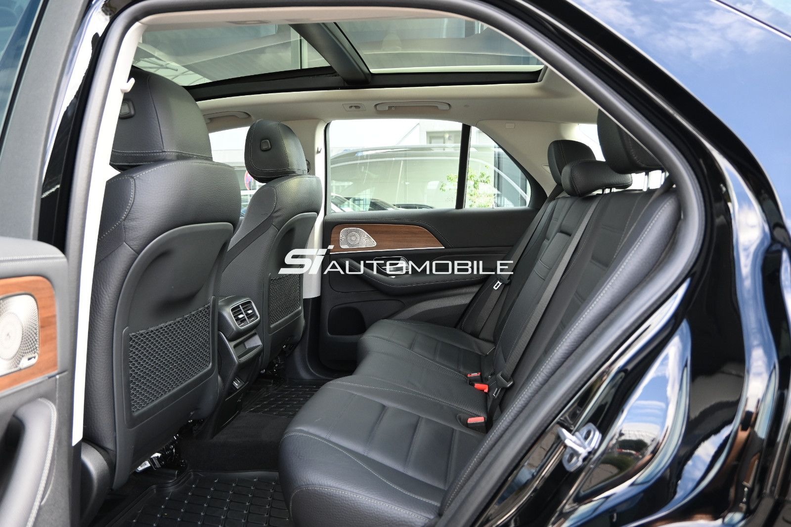 Fahrzeugabbildung Mercedes-Benz GLE 350 de 4MAT. °ACC°AHK°PANO°SITZBEL.°BURMEST°