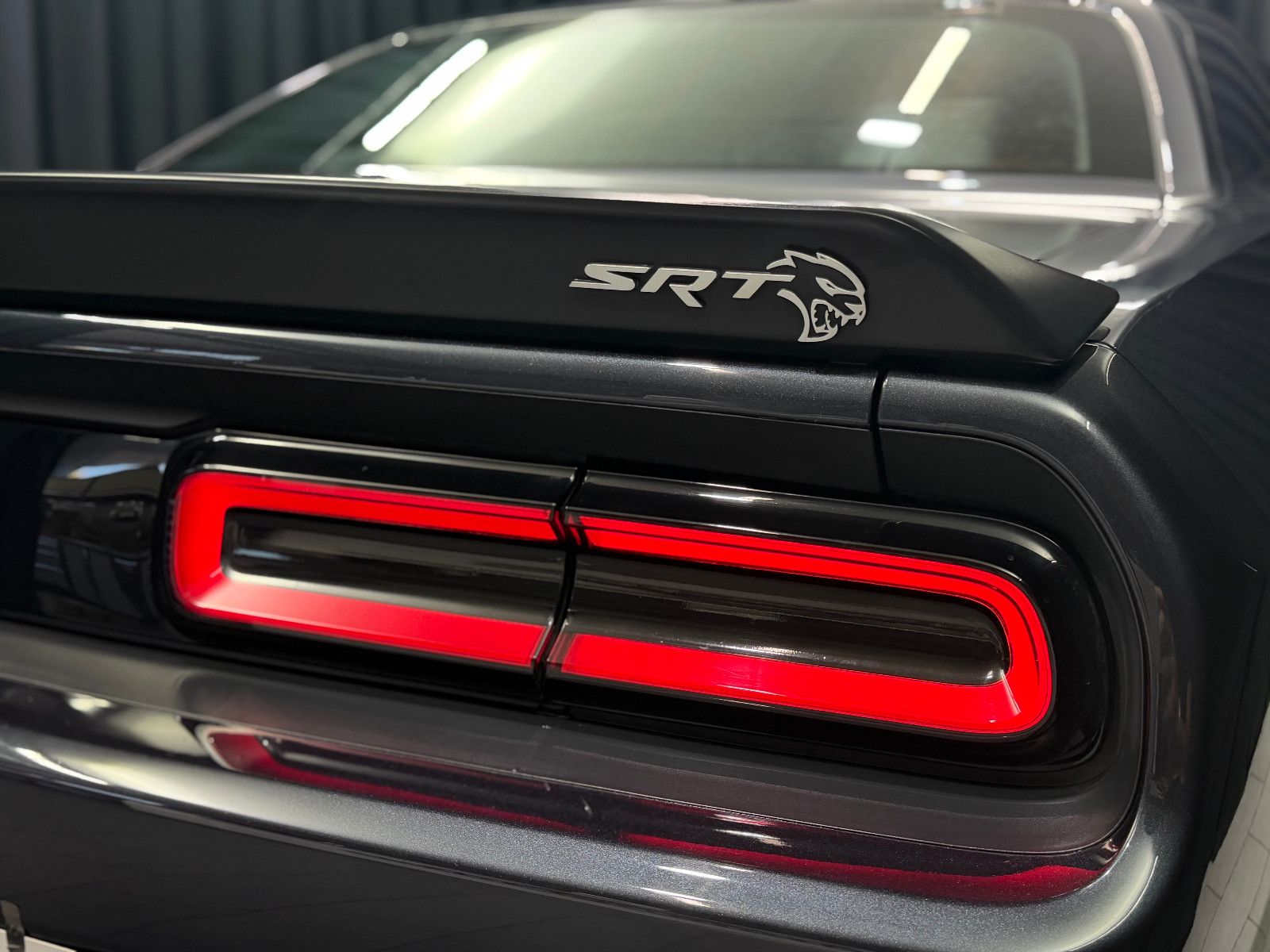 Fahrzeugabbildung Dodge Challenger SRT Hellcat |H/K|KW|GME