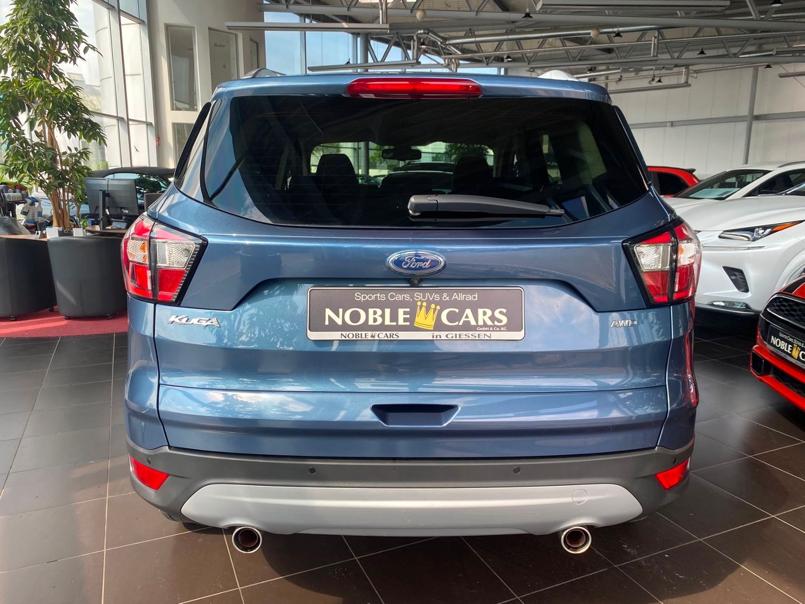 Fahrzeugabbildung Ford Kuga Titanium AWD AHK XEN NAV RFK