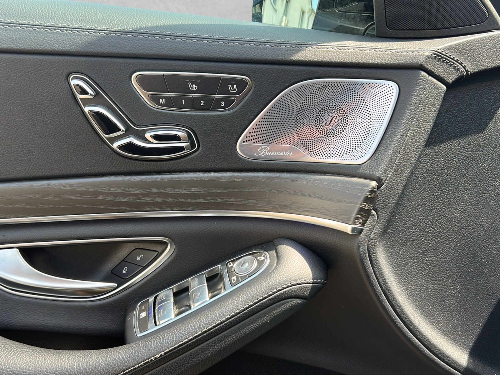 Fahrzeugabbildung Mercedes-Benz S 400 d LANG AMG LINE PANORAMA BURMESTER MEMORY
