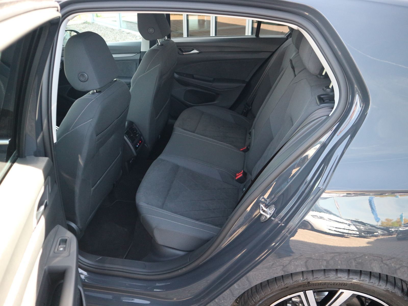 Volkswagen Golf - Bild 11