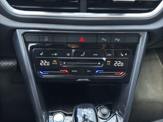 T-Roc 1.5 TSI Style DSG NAVI AHK ACC FACEL. LED