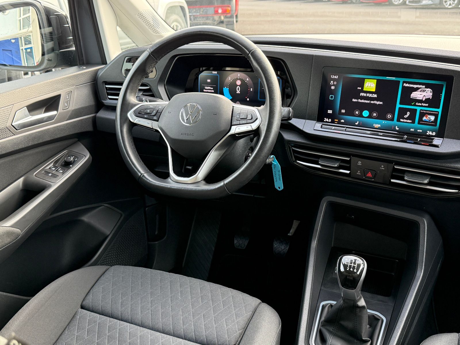 Fahrzeugabbildung Volkswagen Caddy Life Maxi 7-Sitzer ACC Blis DAB PDC SHZ