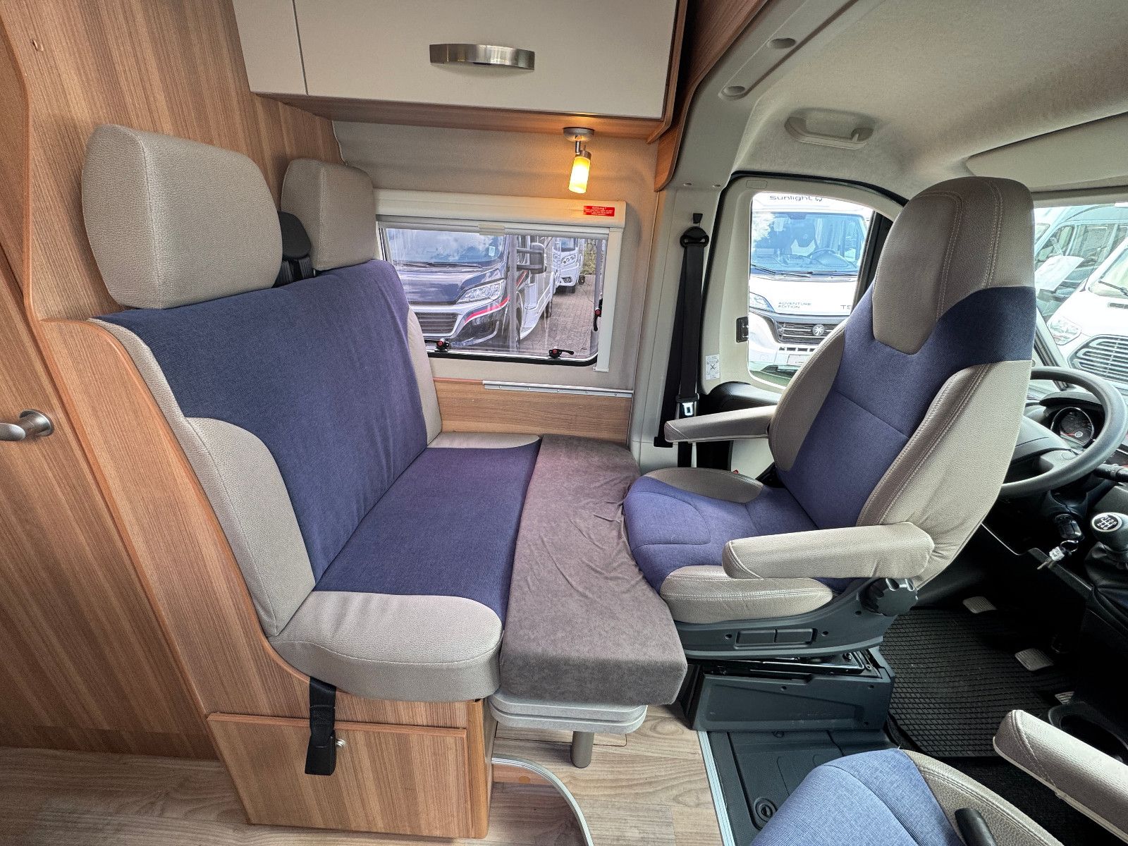 Fahrzeugabbildung Weinsberg 540 CaraBus FIAT DUCATO AHK STANDHEIZUNG 1.HAND