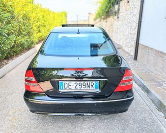 Mercedes E 220 - 3