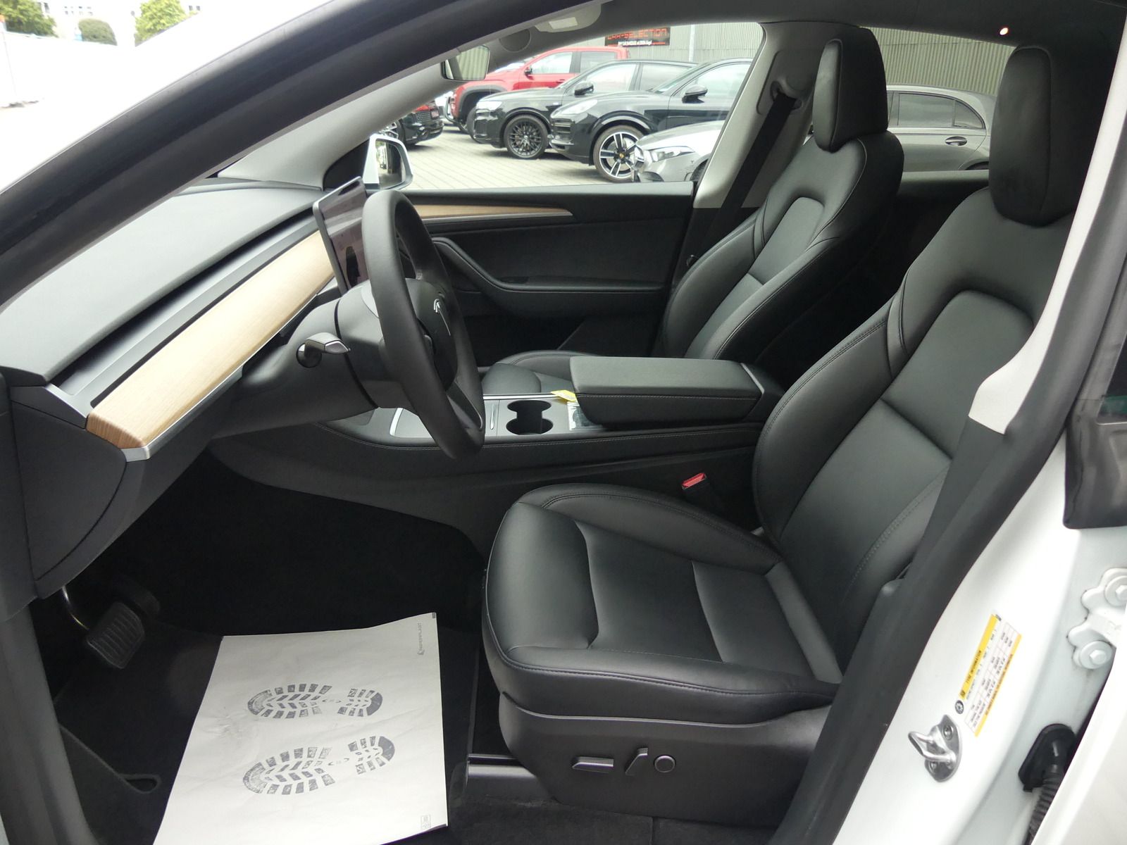 Tesla Model Y Long Range Dual AWD 378KW/PANO/LED/KAM foto 11
