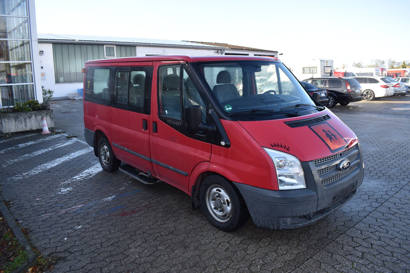 Fahrzeugabbildung Ford Transit Kombi Behindertengerecht *G 2349