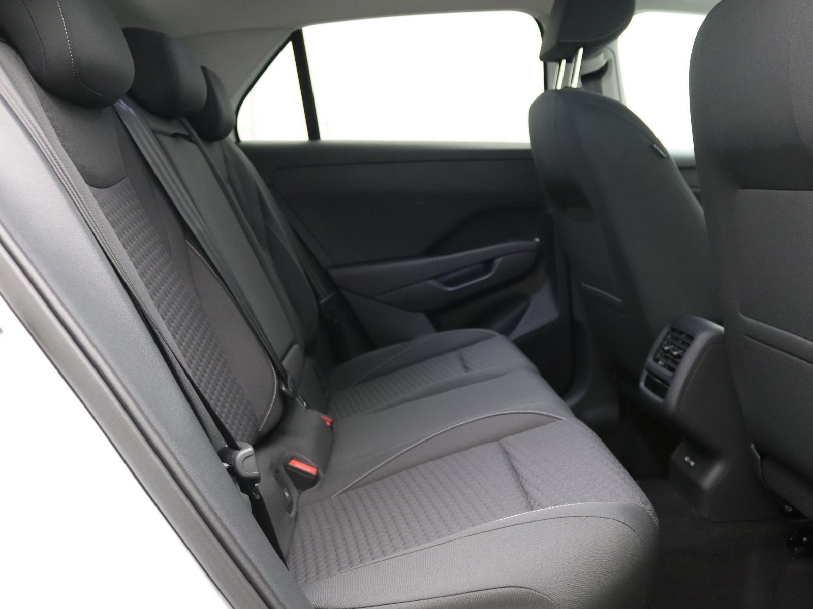 Volkswagen T-Roc - Bild 13