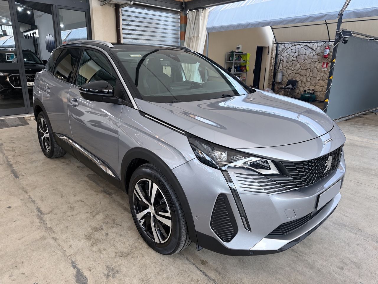 Peugeot 3008 2022 130 EAT8 GT Pack Garanzia Peug imagem 2