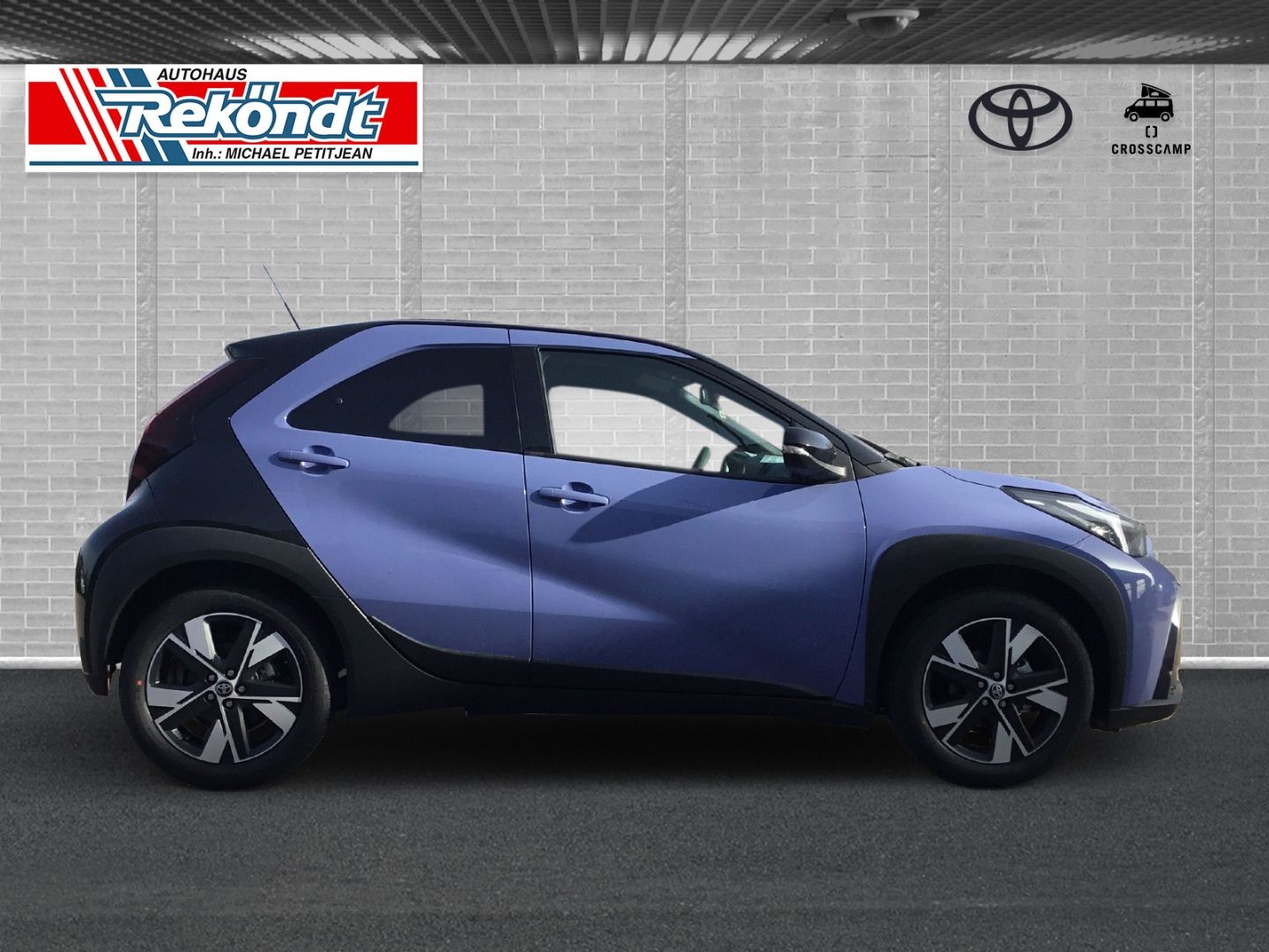 Toyota Aygo X 1.5 Hybrid Teamplayer ACC RFK SHZ PDC DAB imagem 3