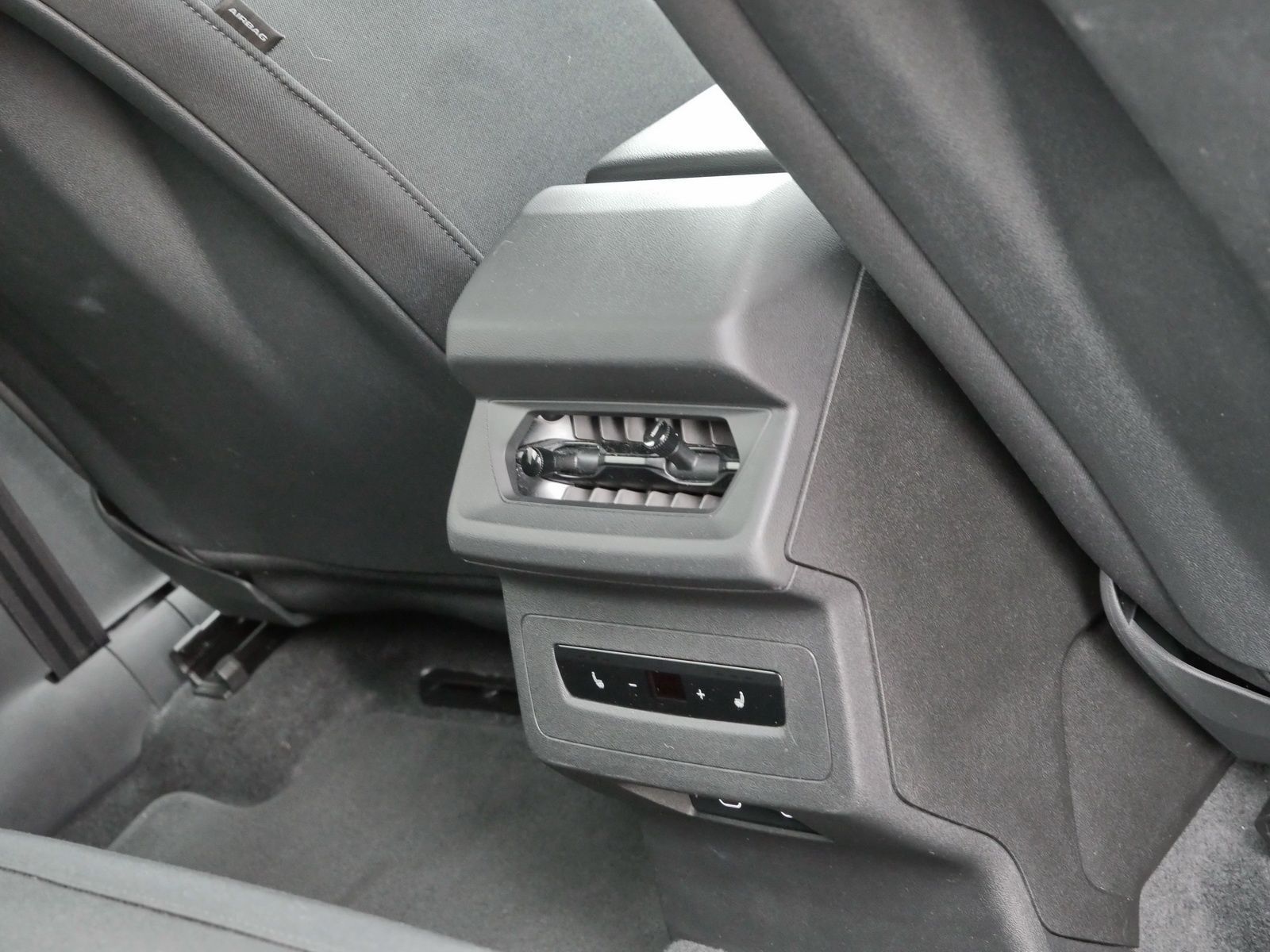 Audi Q6 e-tron - Bild 18