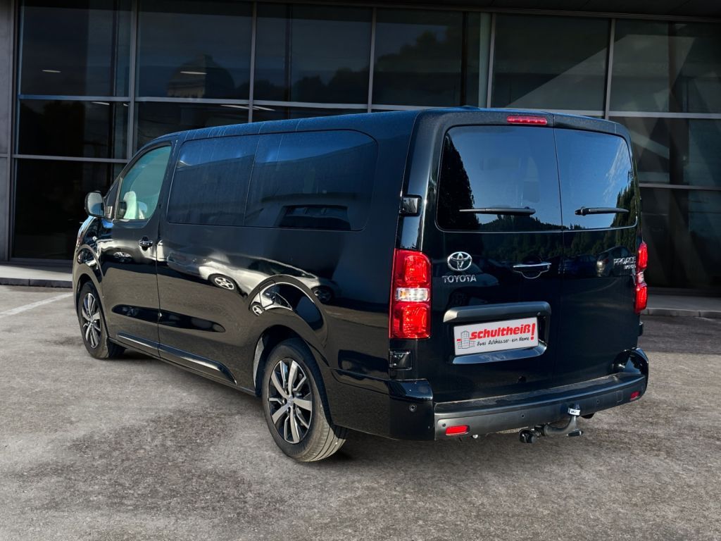 Fahrzeugabbildung Toyota Proace 2,0-l-D-4D L2 (8-Si.) Autm. Verso Shuttle