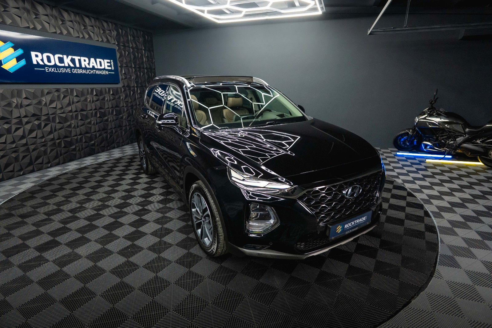 Fahrzeugabbildung Hyundai SANTA FE Premium 4WD 8G *Pano*360*LED*ACC*HUD*