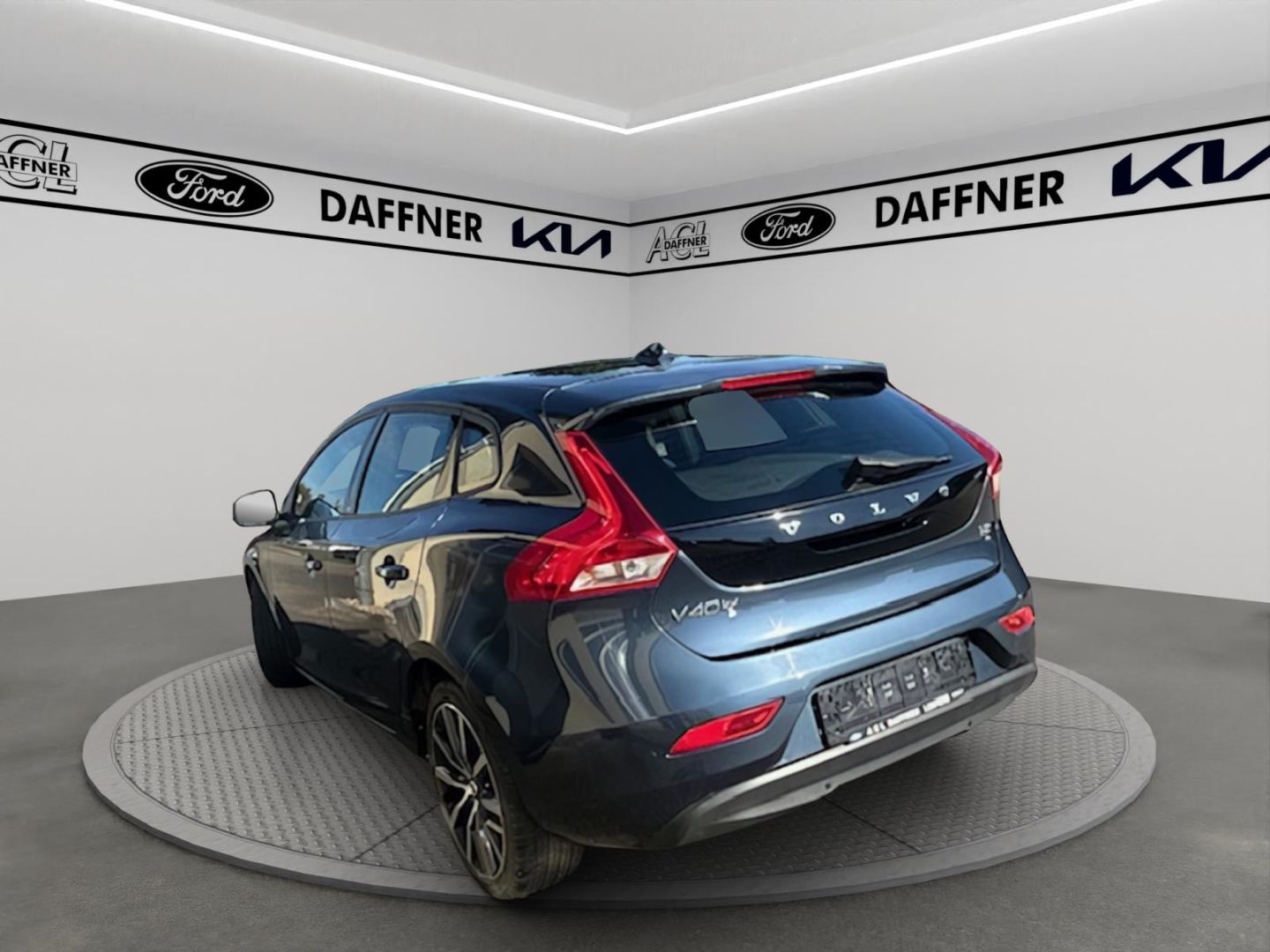 Fahrzeugabbildung Volvo V40 Momentum Navi Soundsystem LED Kurvenlicht Sp