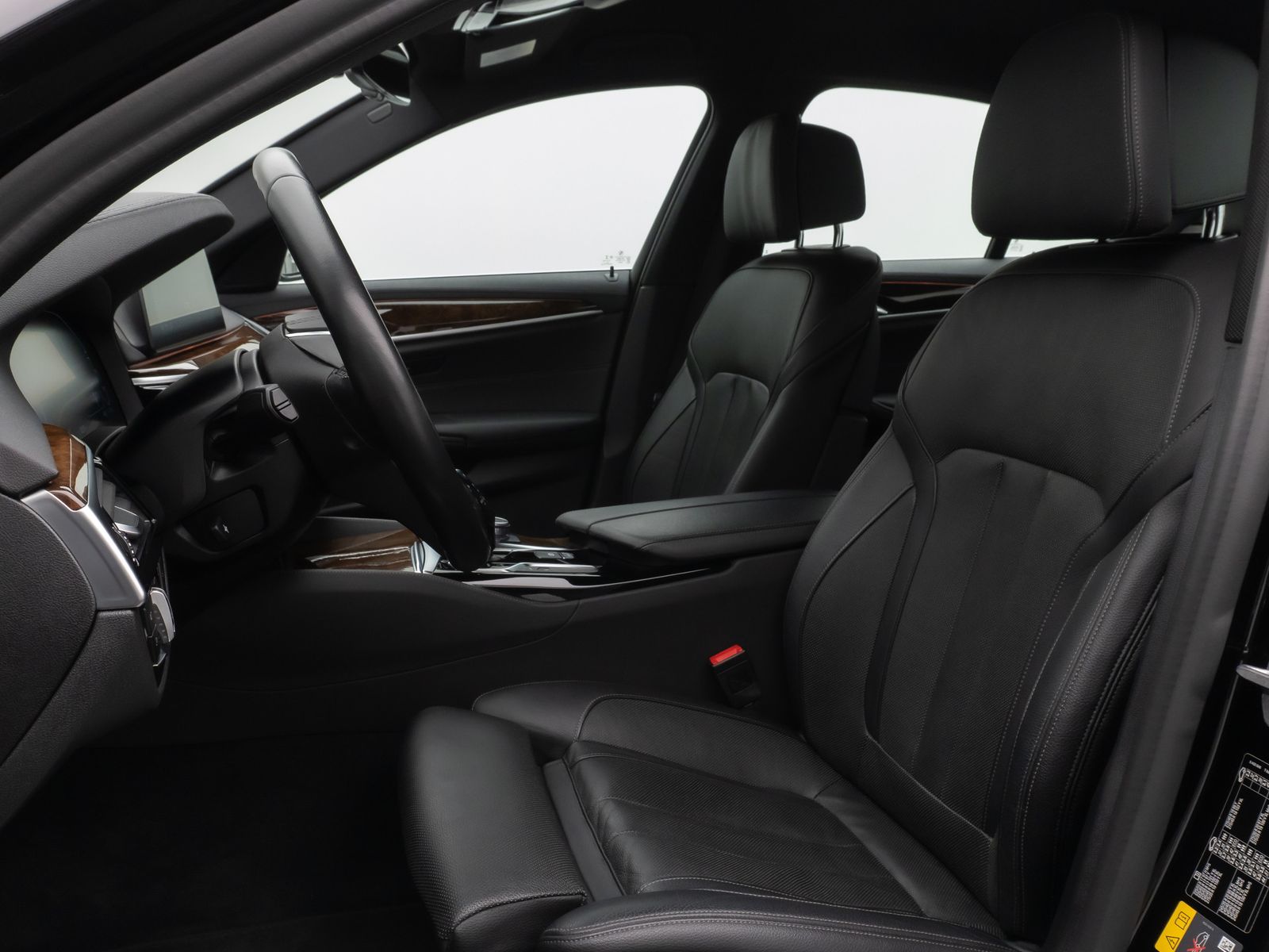 Fahrzeugabbildung BMW 530e iP Luxury Line Kamera HiFi Fernlichtassist