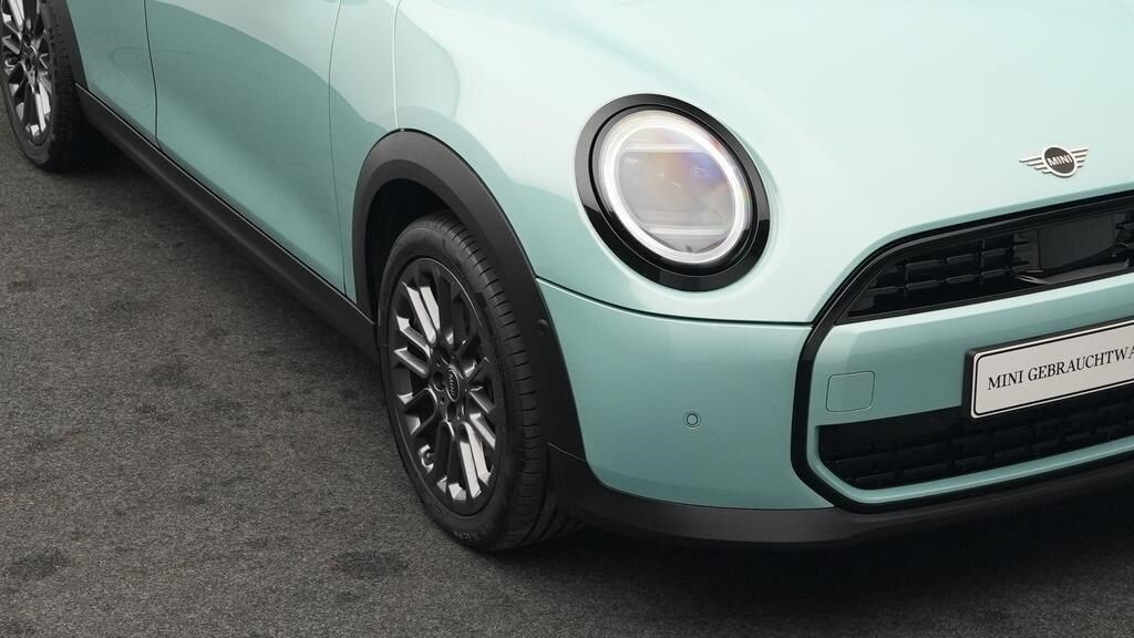 Fahrzeugabbildung MINI Cooper S 5-Türer, Head-Up, Panorama Dach, Sitzhe