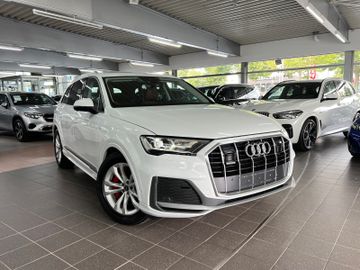 Audi Q7 - 1