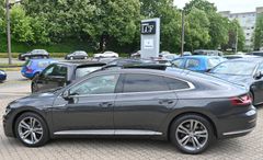 VW Arteon 2.0 TDI R-Line Pano Leder Navi LED CAM