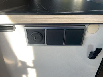 HYMER  ERIBA  HYMERCAR ERIBA Touring 420 Urban 