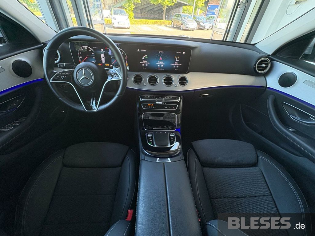 MERCEDES-BENZ E 220 – Bild 10