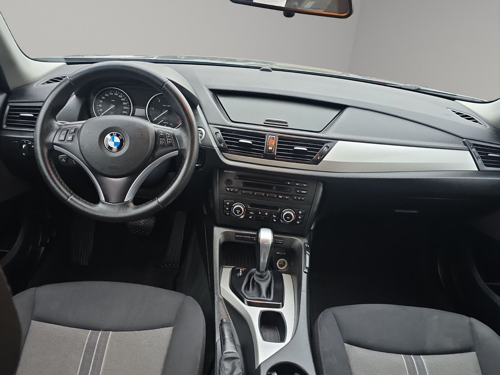 Fahrzeugabbildung BMW X1 20 d sDrive/AUTOMATIK/KLIMA