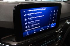 Fahrzeugabbildung Ford Kuga ST-Line X Automatik 4WD LED AHK CAM ACC B&O