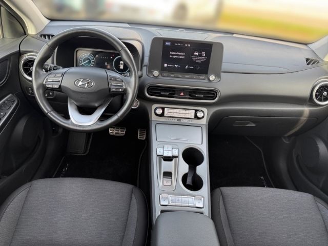 Fahrzeugabbildung Hyundai KONA Trend Elektro 2WD +CARPLAY+RFK+PDC+KLIMA+UV