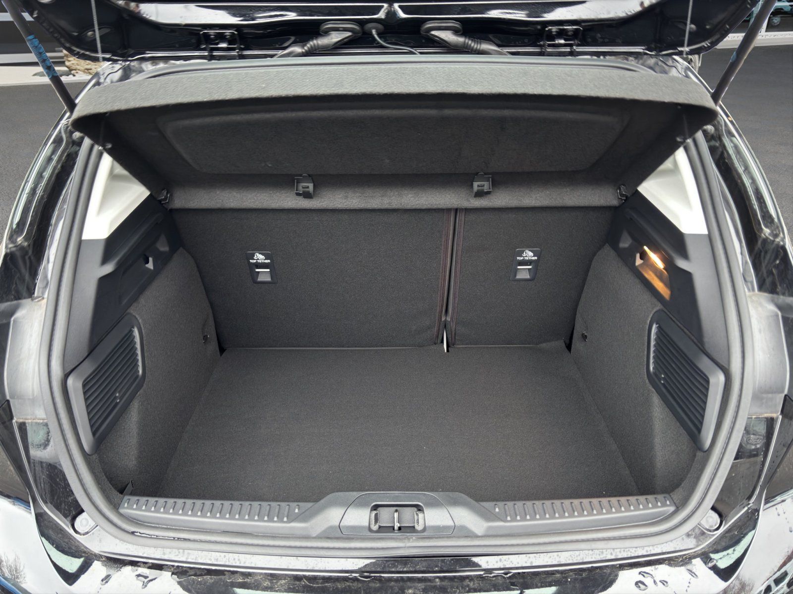 Fahrzeugabbildung Ford Focus 1.0 Ecoboost Titanium ##Easy-Parking-Paket