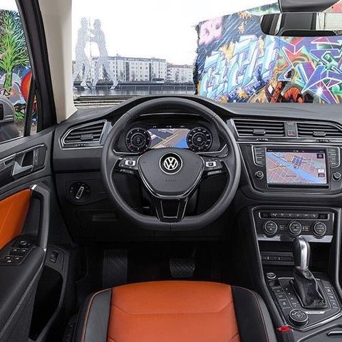 Volkswagen VW Tiguan  top Zustand inklusive Sommer & ...